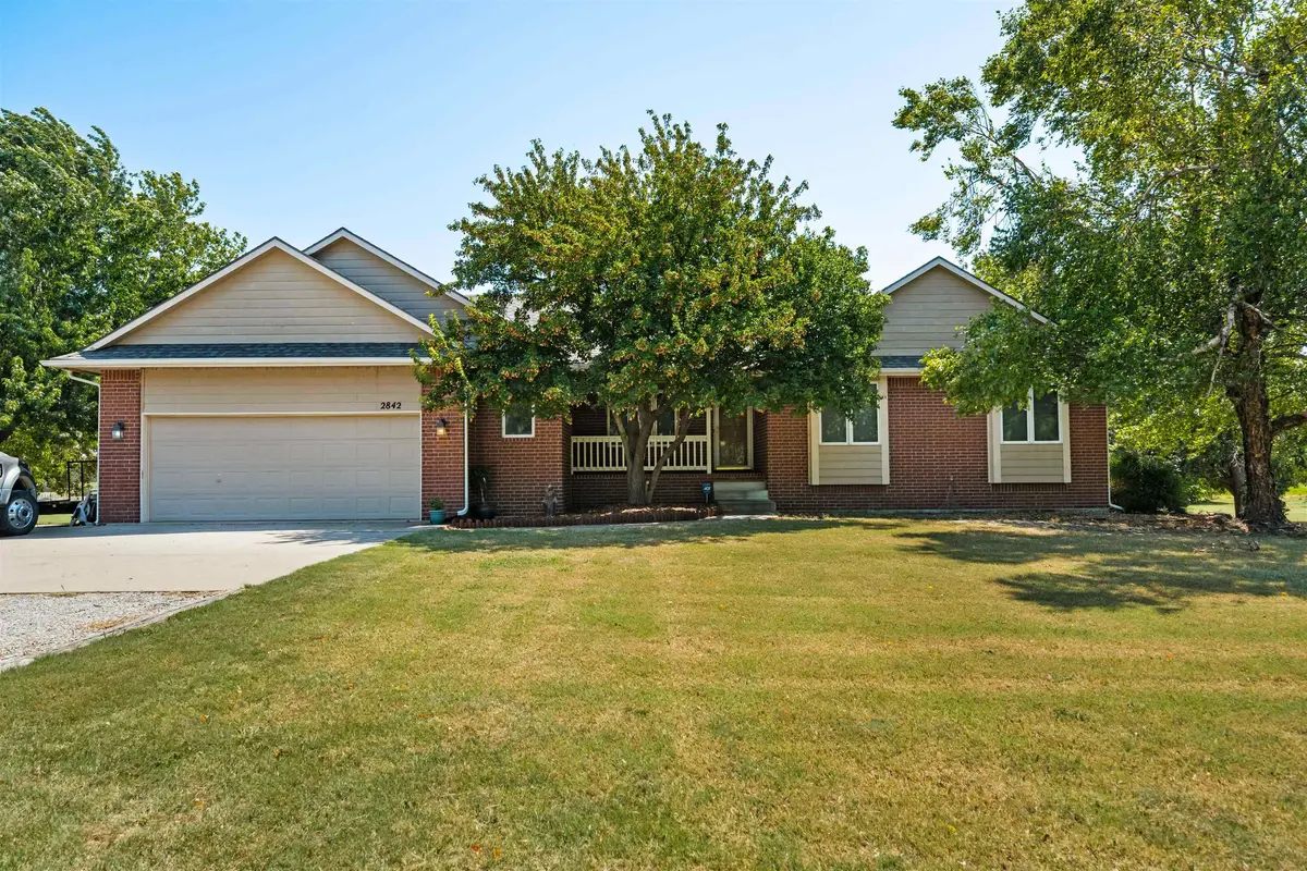 2842 Reece Rd, Colwich, KS 67030