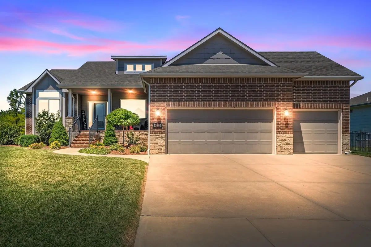 15704 E Morningside St, Wichita, KS 67230
