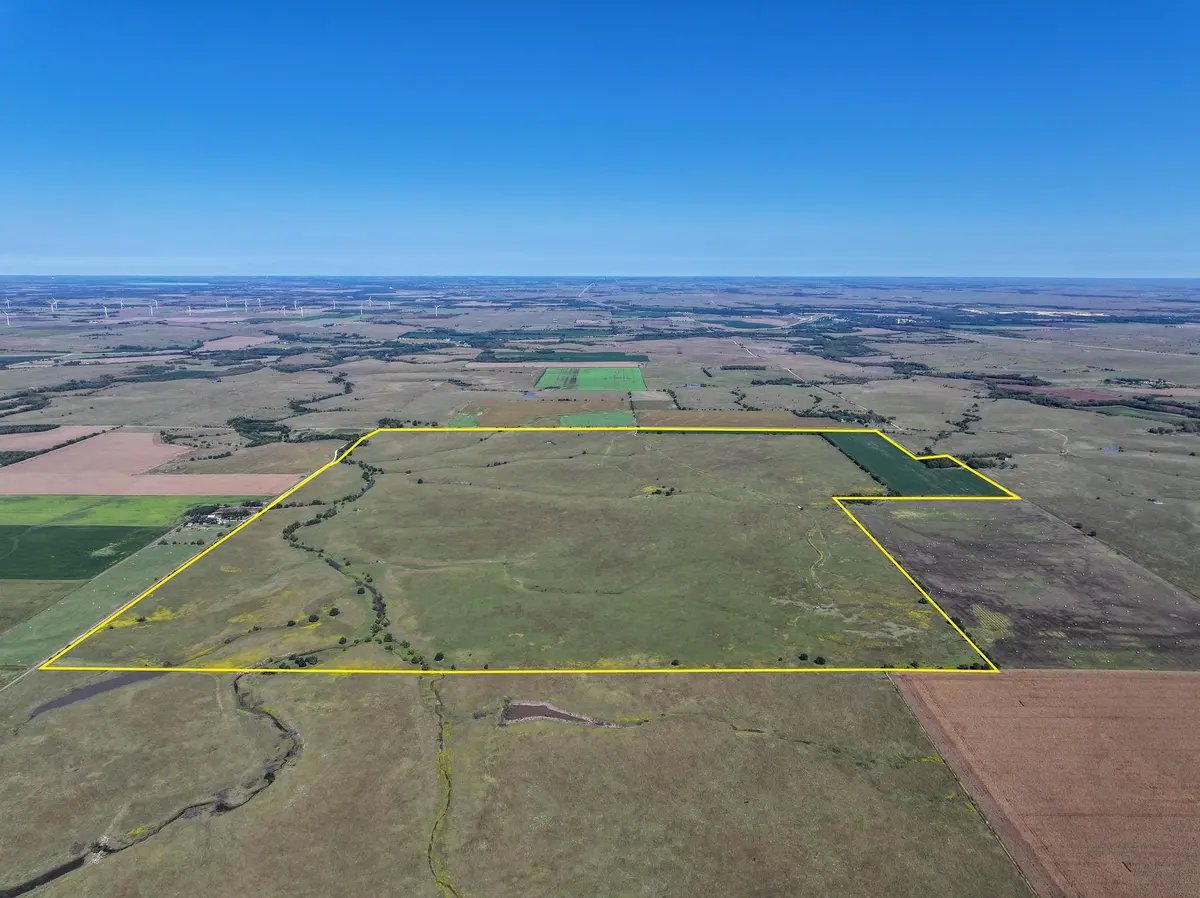 000 80TH ST, Florence, KS 66851