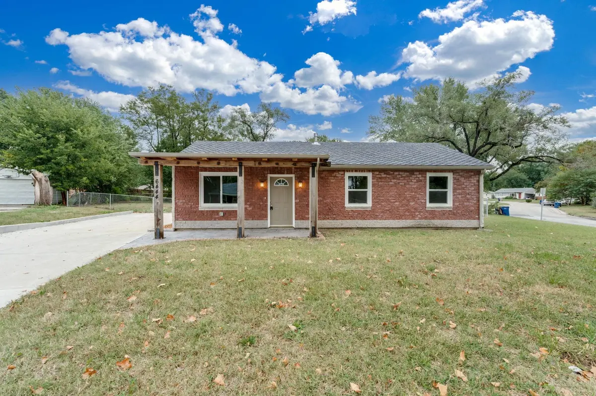 6444 N East Park View St, Park City, KS 67219