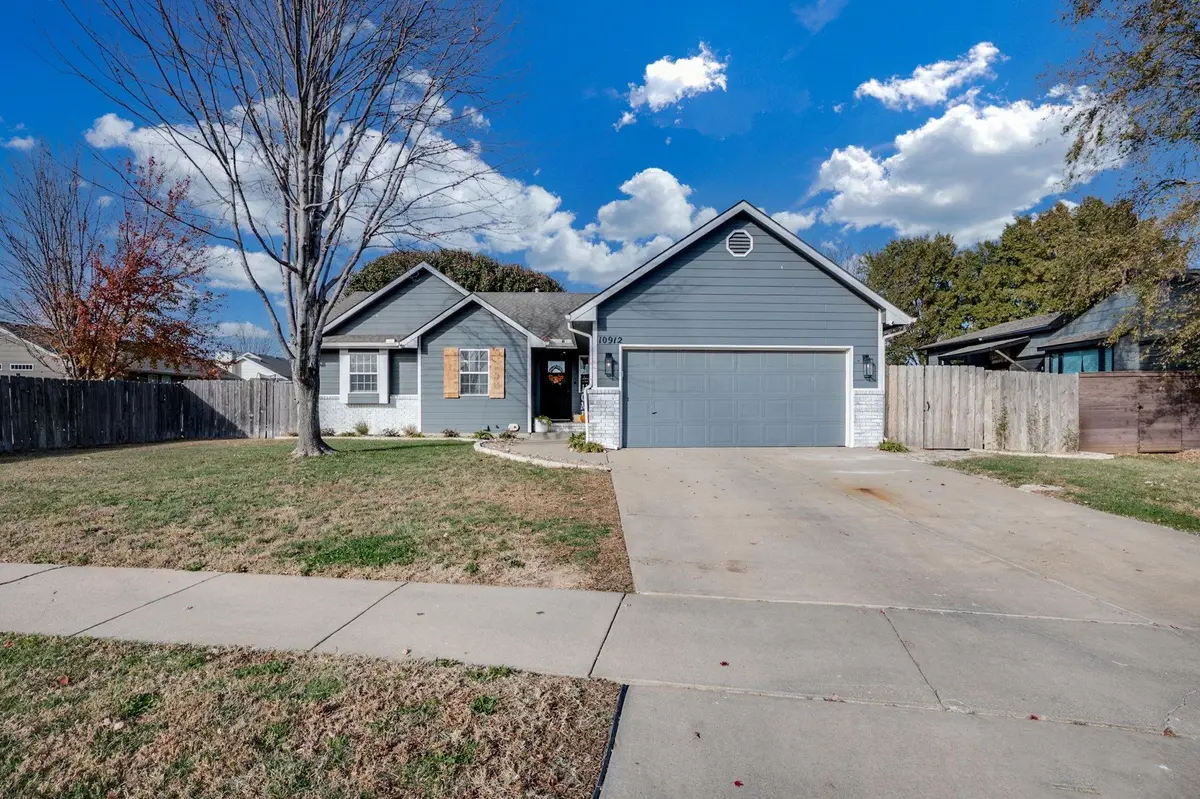10912 W Central Park St, Wichita, KS 67205