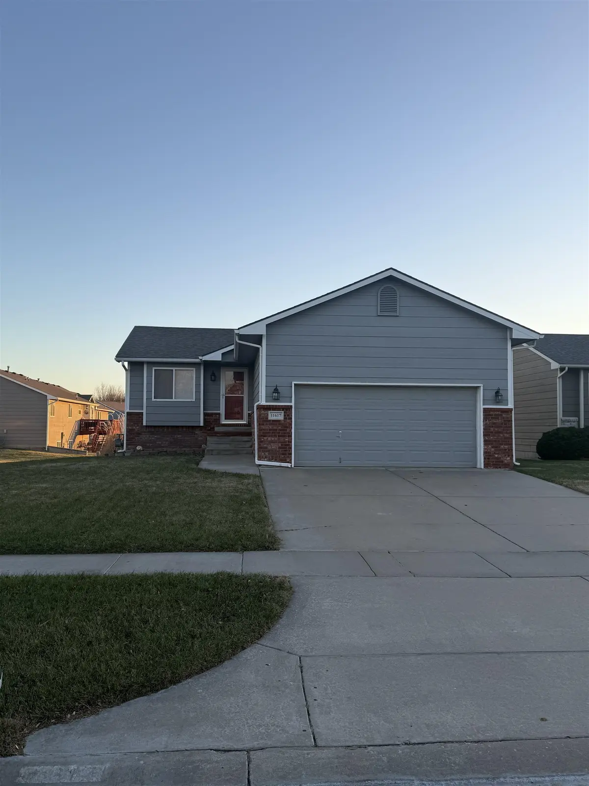 11617 W Jewell St, Wichita, KS 67209