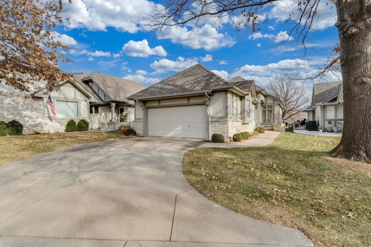 2422 N Morning Dew St, Wichita, KS 67205