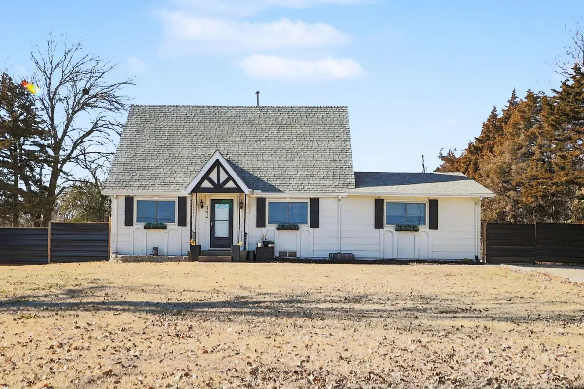 4701 N Woodlawn Blvd, Bel Aire, KS 67220