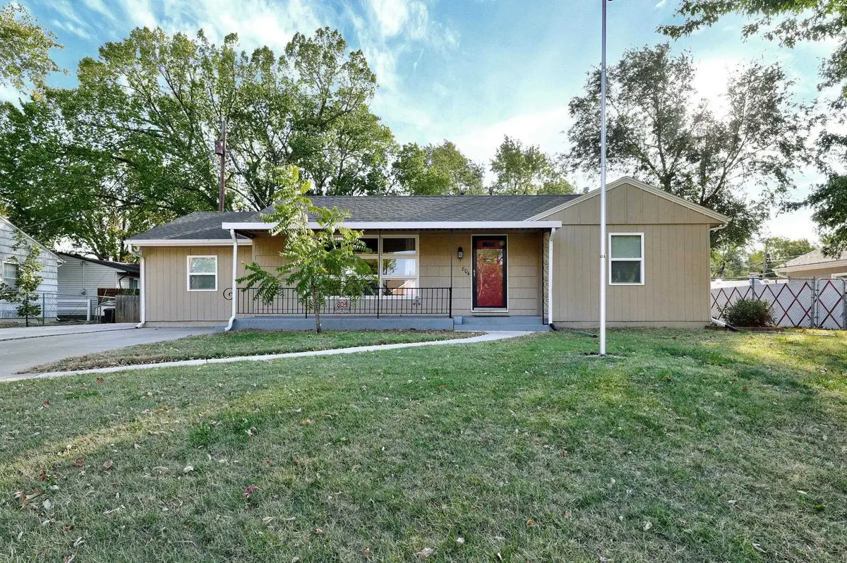 804 Columbus, Newton, KS 67114