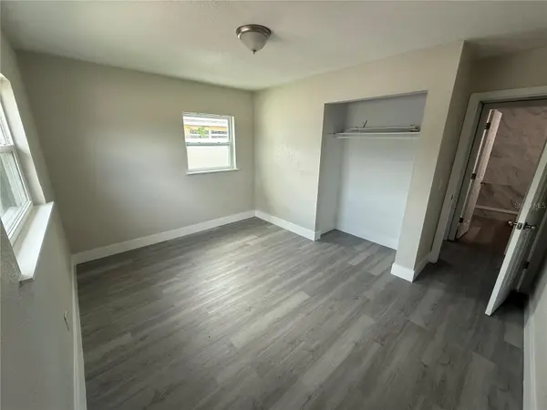 5612 LARIMER DR, Tampa, FL 33615