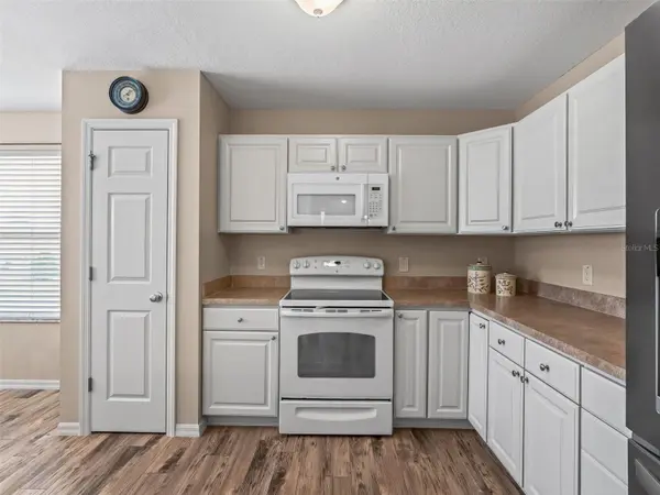1906 HARSTON TRL, The Villages, FL 32162
