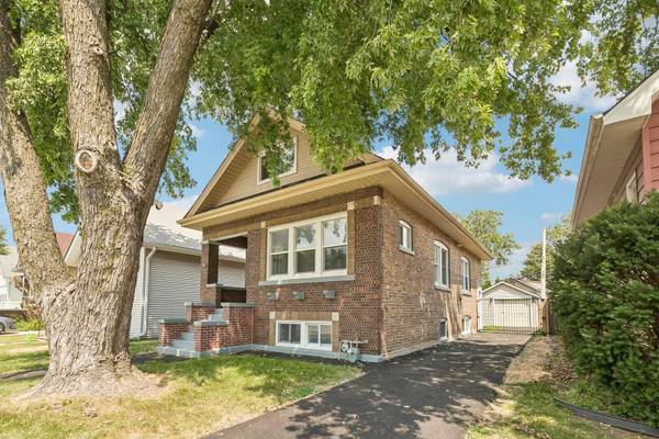 4163 Eberly AVE, Brookfield, IL 60513