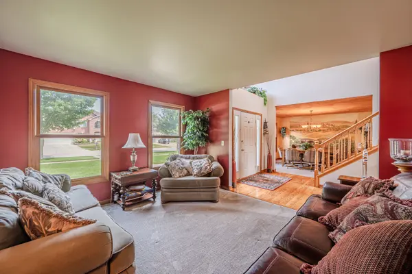 24701 Hanover CT, Plainfield, IL 60585