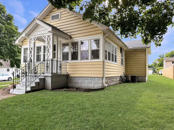 408 12th AVE, Rock Falls, IL 61071