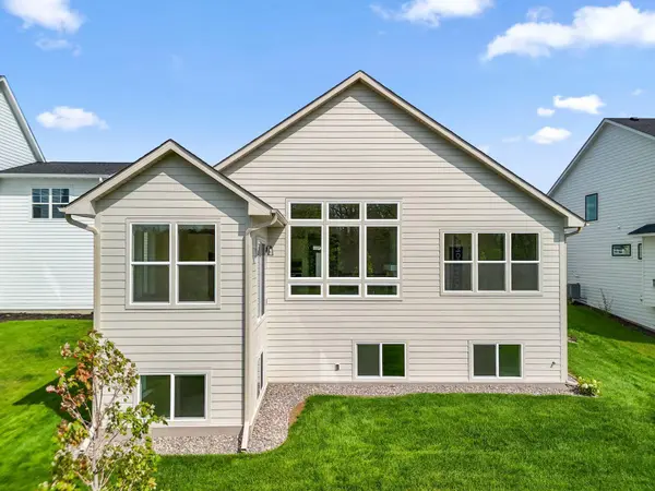 10377 Shadyview LN N, Maple Grove, MN 55311