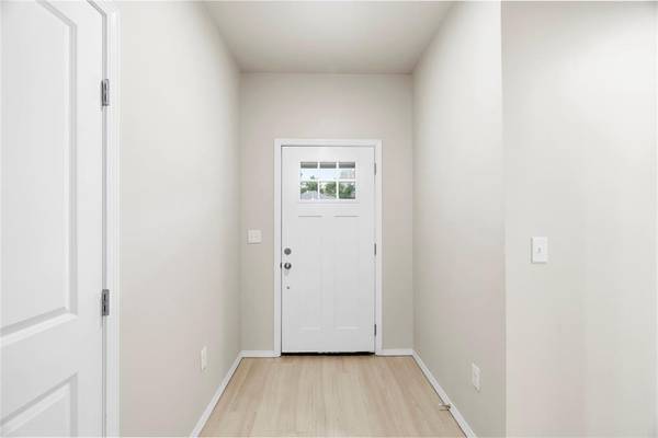 216 E Abbot LN, Mustang, OK 73064