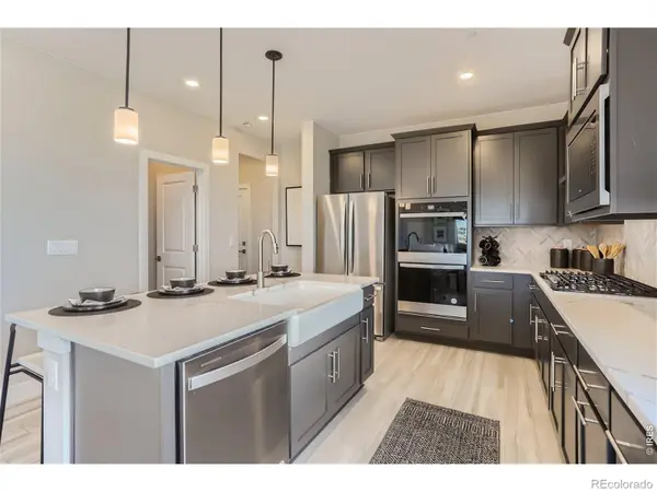 2840 Bear Springs CIR, Longmont, CO 80503