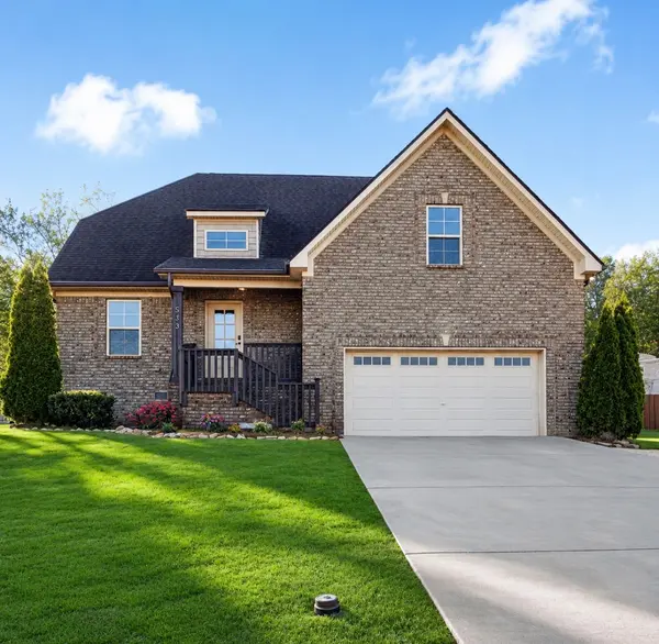533 Johnstown Dr, Smyrna, TN 37167