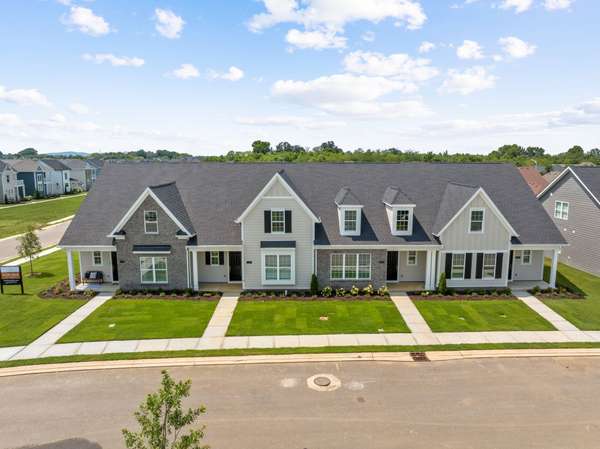2524 Elmcroft Avenue, Murfreesboro, TN 37128