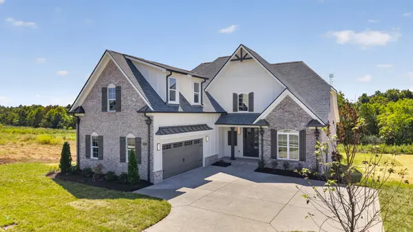 2764 Jasmine St, Lebanon, TN 37087