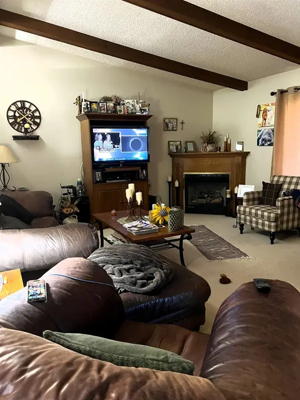 523 N 300th Road, Beverly, KS 67423