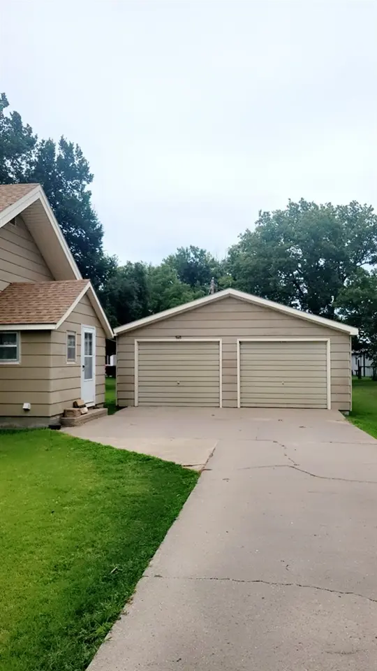 303 N Republic St., Courtland, KS 66939