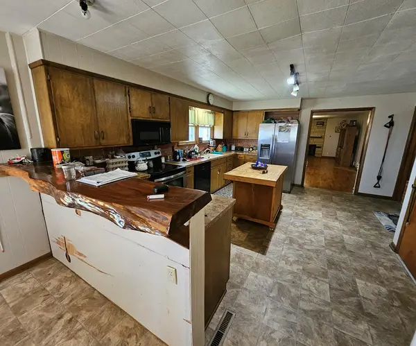 3014 N Bluestem, Burdick, KS 66838
