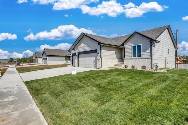 212 E Ripley Ct, Derby, KS 67037