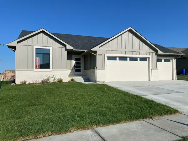 2208 S Tara Falls St, Wichita, KS 67207