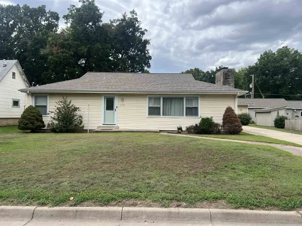 1529 N 3rd,  Arkansas City,  KS 67005