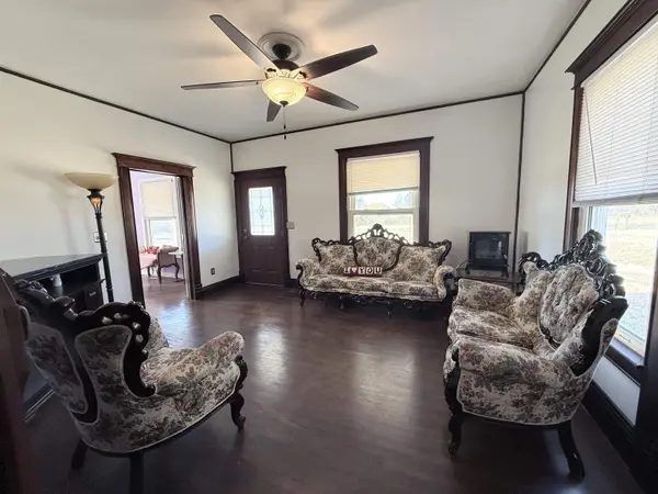 405 Main, Hope, KS 67451
