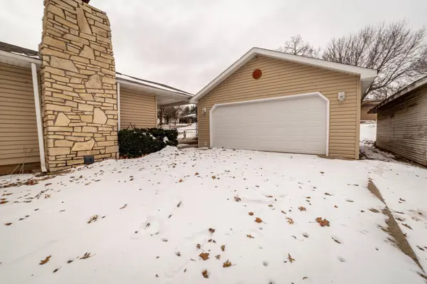 602 Locust St, Miltonvale, KS 67466