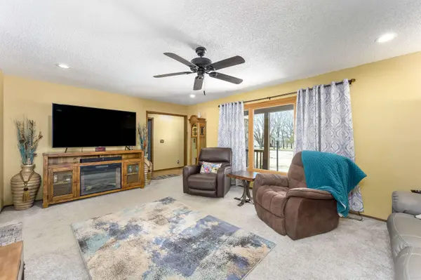 9608 SW Pine Rd, Andover, KS 67002