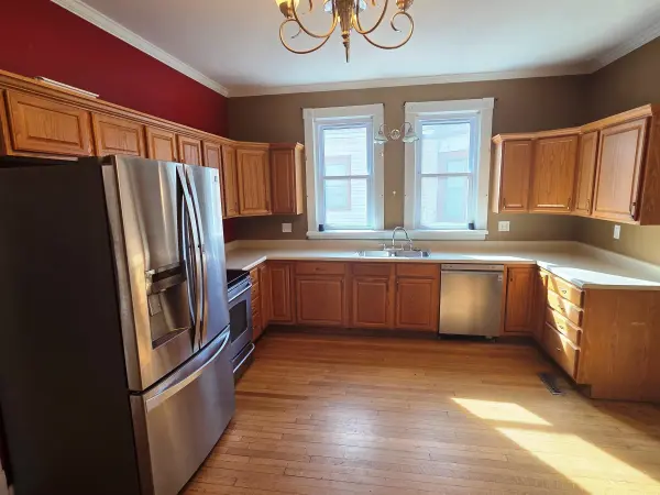 413 W Broadway St, Newton, KS 67114