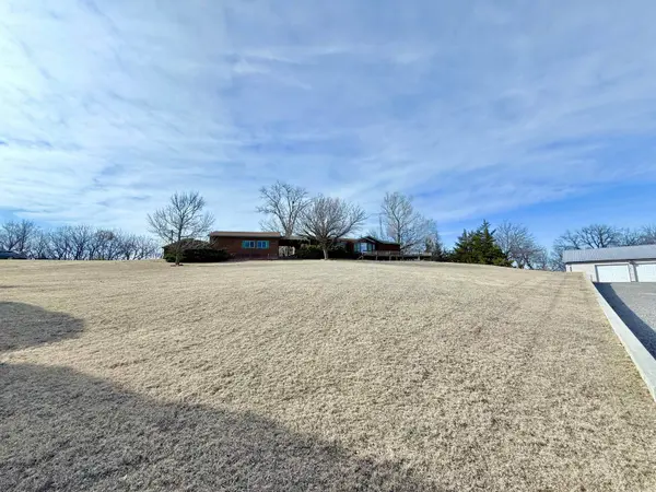 9 NW Indian, Medicine Lodge, KS 67104