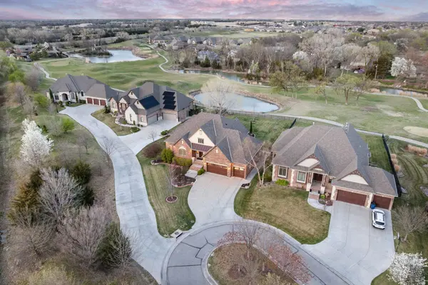 538 N Belle Terre Cir, Wichita, KS 67230