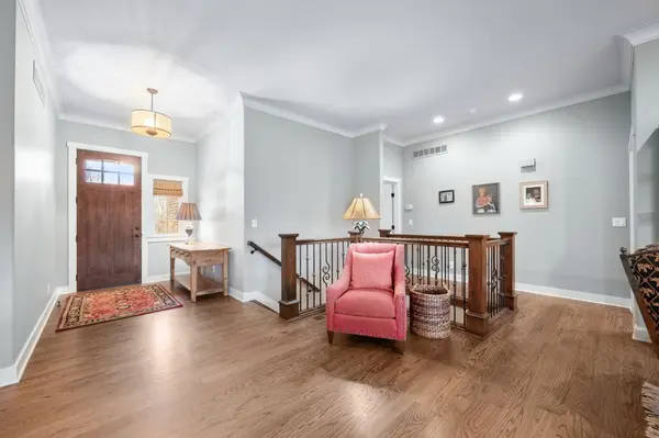 538 N Belle Terre Cir, Wichita, KS 67230