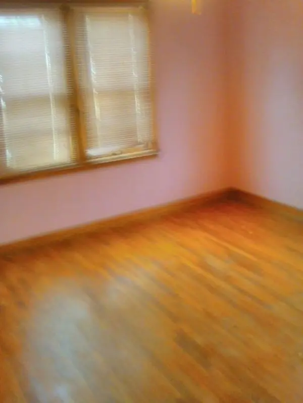 1303 N 5th Street, Arkansas City, KS 67005