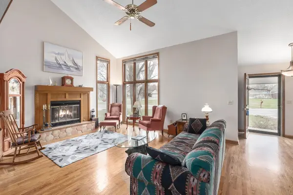 14020 E Lakeview Dr, Wichita, KS 67230