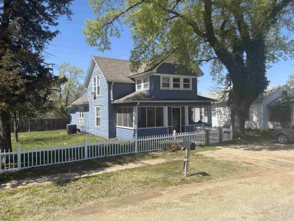 137 N Main St,  Falun,  KS 67442