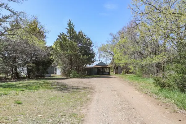 9901 E 103rd St South, Mulvane, KS 67110
