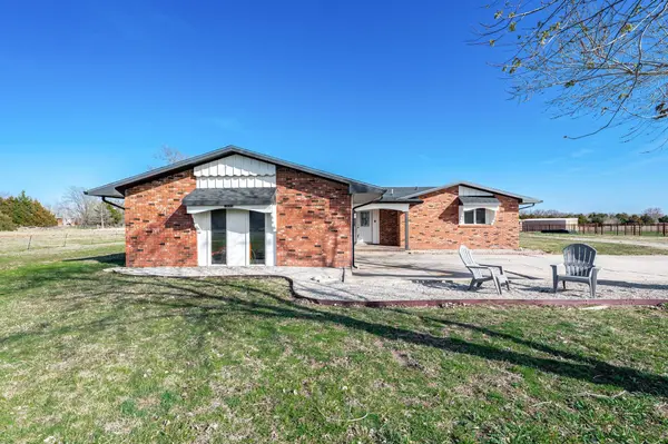 15305 E 63rd St S, Derby, KS 67037