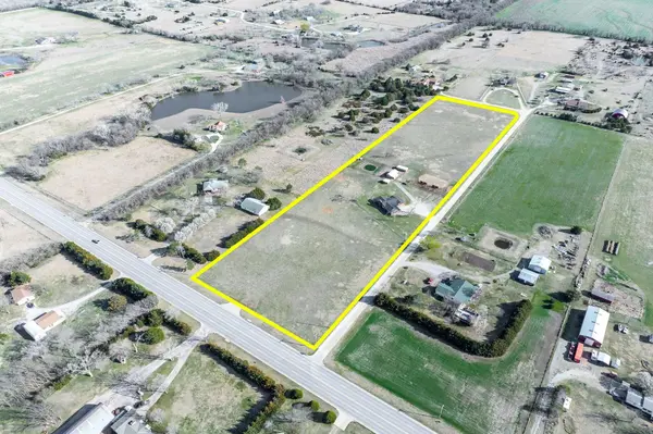 15305 E 63rd St S, Derby, KS 67037
