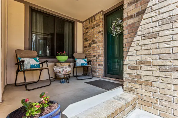6736 E Pepperwood, Wichita, KS 67226