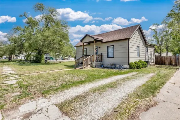 1520 Broadway St, Winfield, KS 67156