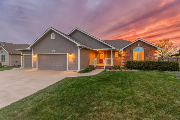 2348 River Trail Rd, Salina, KS 67401
