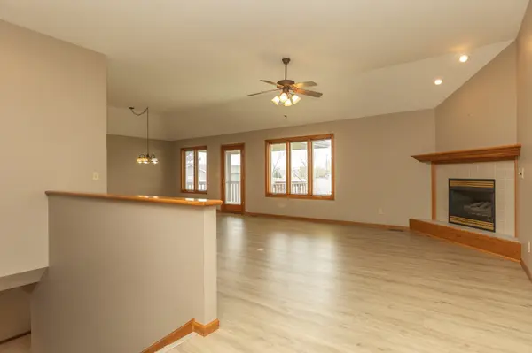 2348 River Trail Rd, Salina, KS 67401
