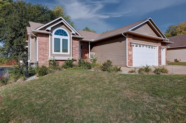 2801 Levi Dr, Arkansas City, KS 67005