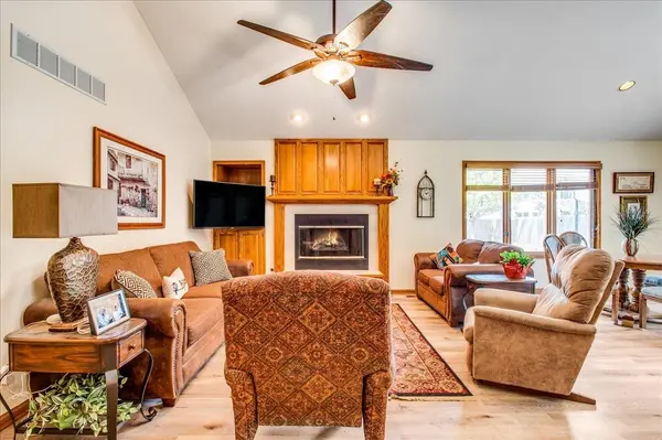 404 W 1ST ST, Andover, KS 67002