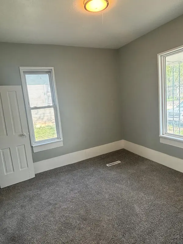 432 W Broadway, Newton, KS 67114