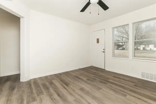 3242 S Waco Ave, Wichita, KS 67217