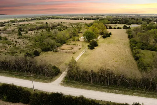 13278 SW Meadowlark Rd, Rose Hill, KS 67133