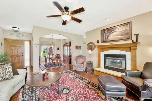 1880 N Lark Cir, Wichita, KS 67212