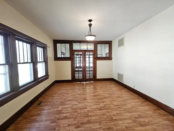 811 E 13th Ave, Winfield, KS 67156